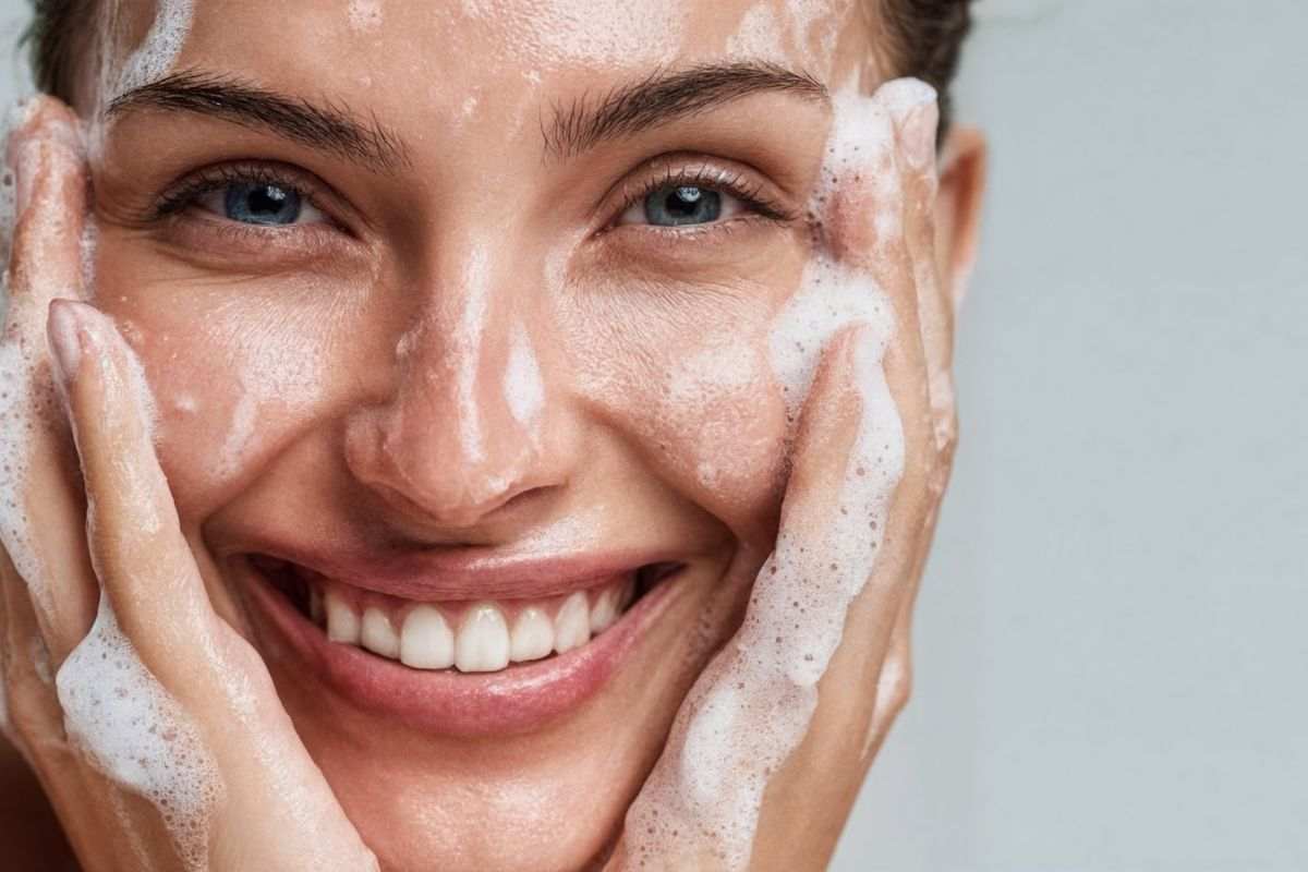 acqua micellare e latte detergente non fanno bene, lo dicono gli esperti